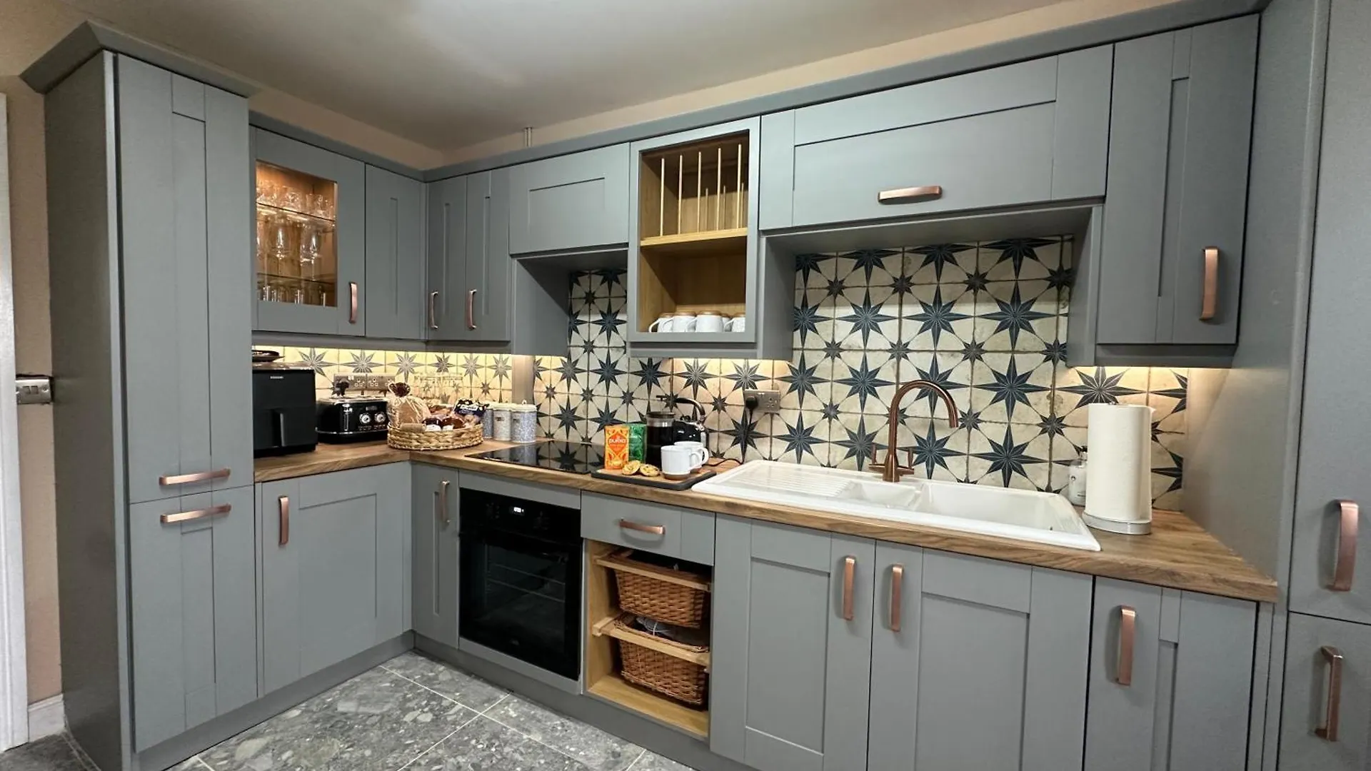 House Sleeps 10-Garden-Parking-Nearbarryisland Villa Flemingston 0*,
